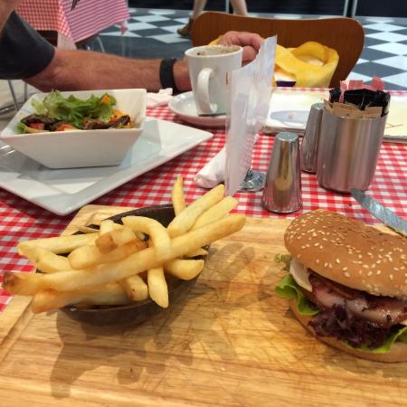 D'Cafe Richmond - E Caravan Parks 0