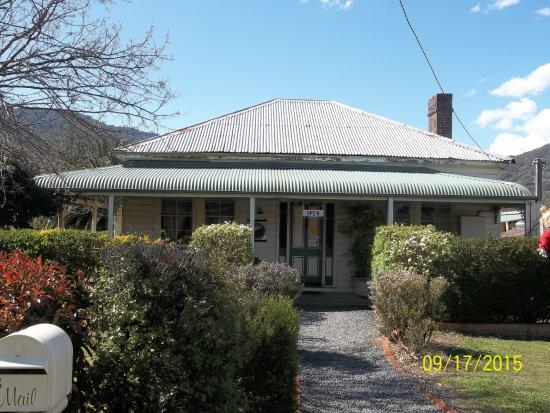 Ardglen NSW E Caravan Parks