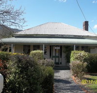 Nelliebelle's Cakes and Bakes - E Caravan Parks