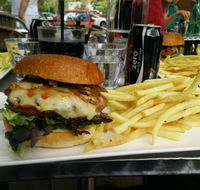 Beess  Co Cafe - E Caravan Parks