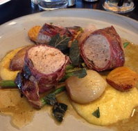 Belluci's Trattoria - E Caravan Parks