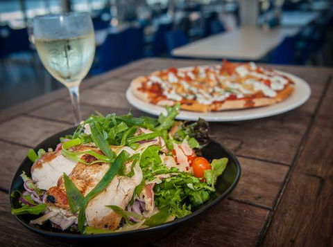 Nobby's Beach Surf Life Saving Club - E Caravan Parks 0