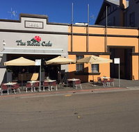 The Roses Cafe