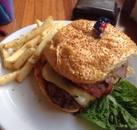 The Red Parrot Cafe - E Caravan Parks