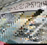 The Corner Deli - E Caravan Parks