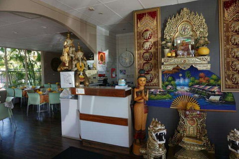 Yoki Thai Restaurant - E Caravan Parks 0