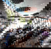 EQ Cafe and Lounge - E Caravan Parks