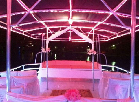 Seafood Cruise Mooloolaba - E Caravan Parks 0