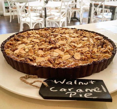 Luscious Organic Cafe & Shop - E Caravan Parks 13