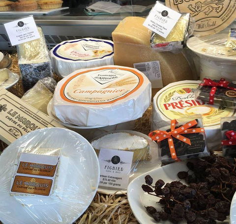 Luscious Organic Cafe & Shop - E Caravan Parks 7