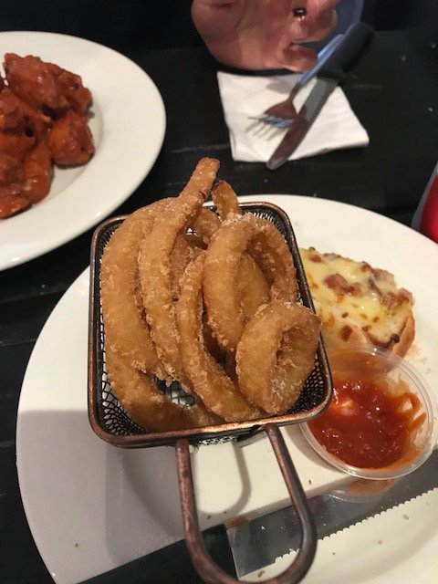 Three Little Pigs Tavern - E Caravan Parks 3