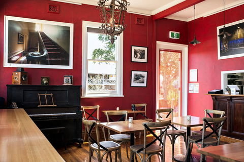 Tellers Swansea - E Caravan Parks 0