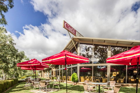 Cafe Mannum - Mannum Motel Complex - E Caravan Parks 0