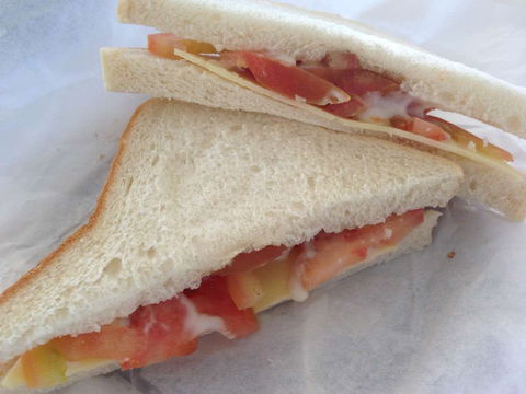 Luna Bakery - E Caravan Parks 0