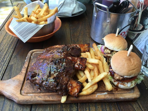 Nando's - E Caravan Parks 0