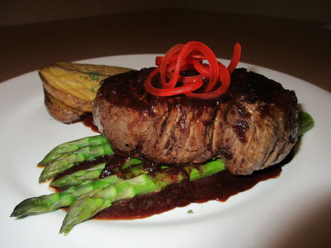 Sails Restaurant - E Caravan Parks 0