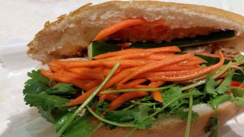 Saigon Vietnamese Meat Rolls - E Caravan Parks 0