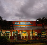 Mena Creek Hotel - E Caravan Parks