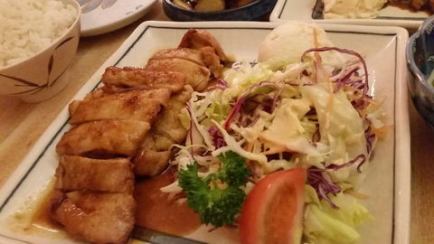 Cheers Japanese Restaurant - E Caravan Parks 0