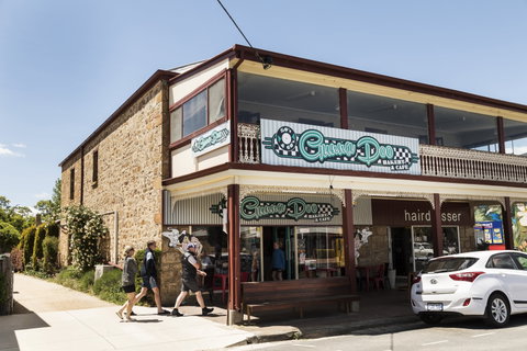Gunna Doo Bakery - E Caravan Parks 0
