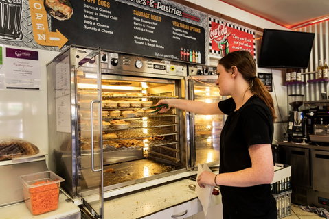 Gunna Doo Bakery - E Caravan Parks 1