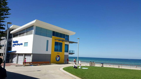 Henley Surf Life Saving Club - E Caravan Parks 0