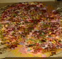 T4's Gourmet Pizza  Pasta - E Caravan Parks