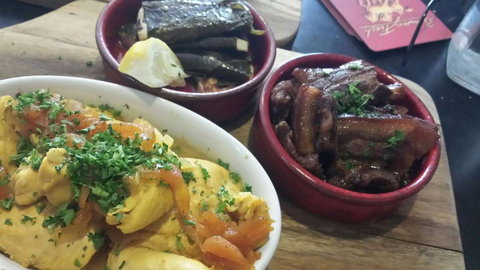 Aldgate Pump Hotel - E Caravan Parks 0