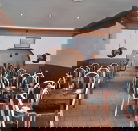 Lien's Vietnamese and Chinese Restaurant - E Caravan Parks