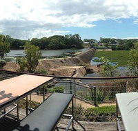 Riverview Tavern - E Caravan Parks