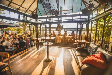 The Left Bank - E Caravan Parks 0