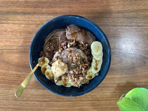 Kiss The Berry - E Caravan Parks 0