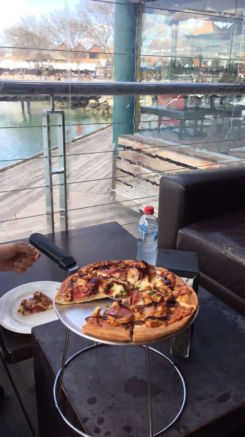 Little Caesars - Sorrento - E Caravan Parks 0