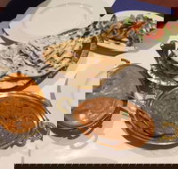 Cobra Cafe and Moonshine - E Caravan Parks