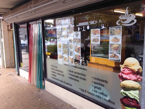 Darios Cafe - E Caravan Parks 0