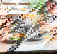 Lorne Hotel - E Caravan Parks