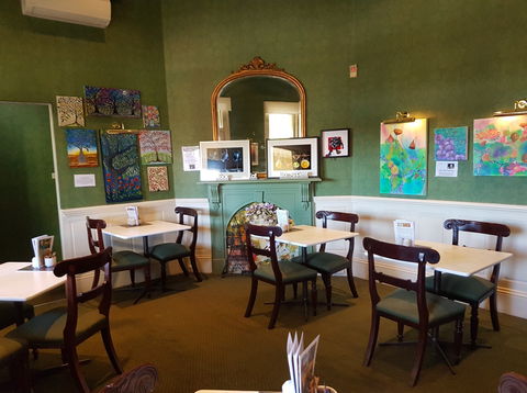The Hunter Artisan Gallery And Cafe - E Caravan Parks 0