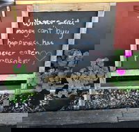 The Pancake Train Cafe - E Caravan Parks