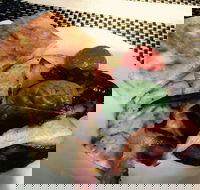 Hungry Wolf's Pizza and Pasta Restaurant - E Caravan Parks