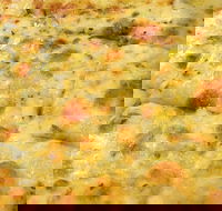 Liza's Woodfire Pizza - E Caravan Parks