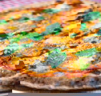 Mikey's Pizza - E Caravan Parks