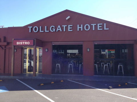 Tollgate Bistro - E Caravan Parks 0