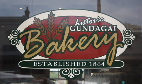 Historic Gundagai Bakery - E Caravan Parks 1