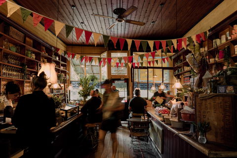 Cliffy's Emporium - E Caravan Parks 0