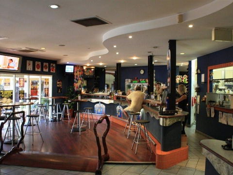 Humpty Doo Tavern - E Caravan Parks 2