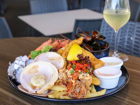 Oyster Bar Darwin - E Caravan Parks 1