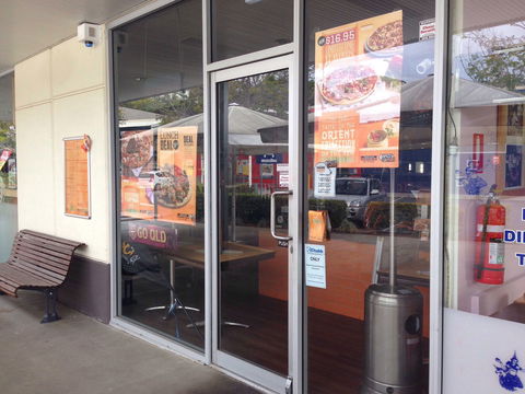 Pizza Capers - Springfield - E Caravan Parks 0