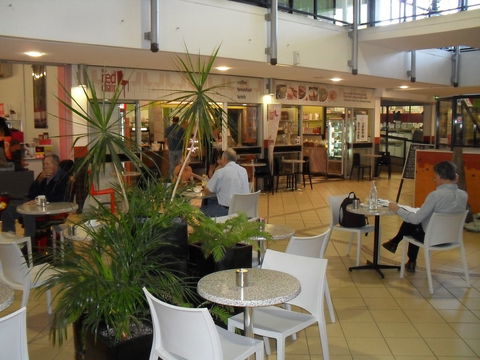 Red Chair Cafe - E Caravan Parks 0