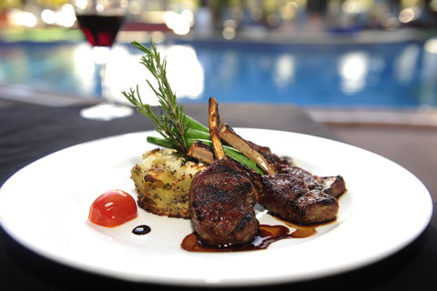 Barra On Todd Restaurant And Bar - E Caravan Parks 0