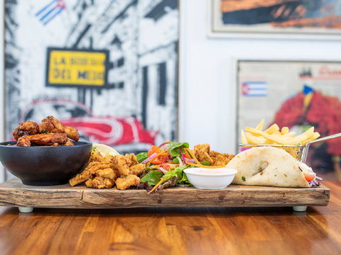 The Garden Bar Bistro - E Caravan Parks 2